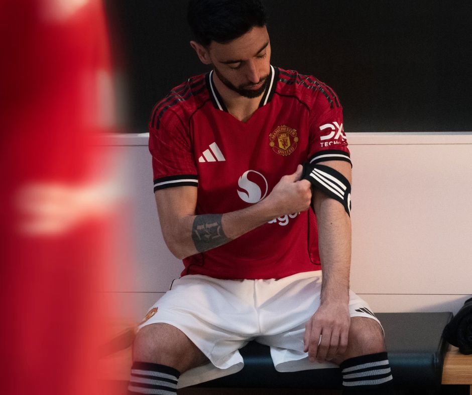 Manchester United 2025/26 Home Jersey Shirt