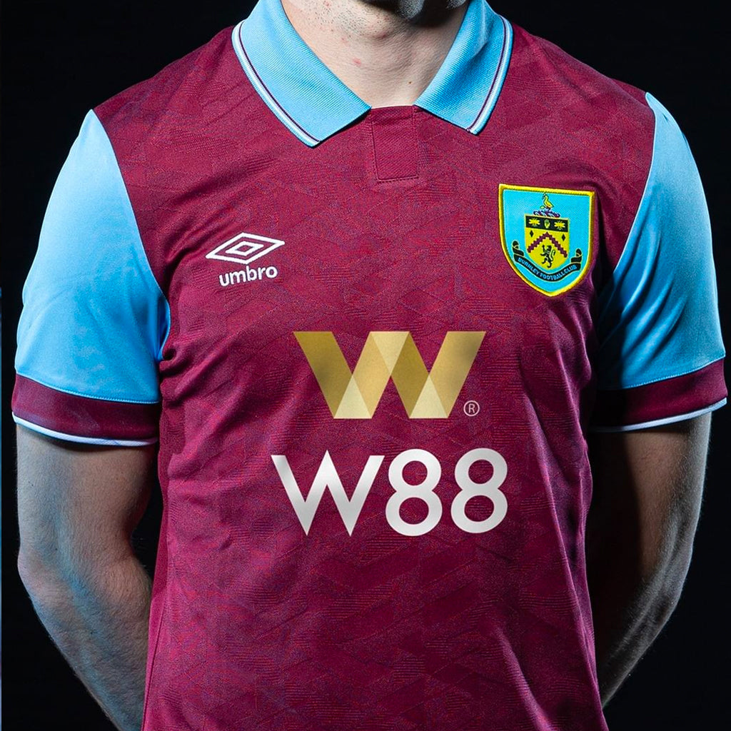 Burnley 2023/24 Home Jersey Shirt Kit
