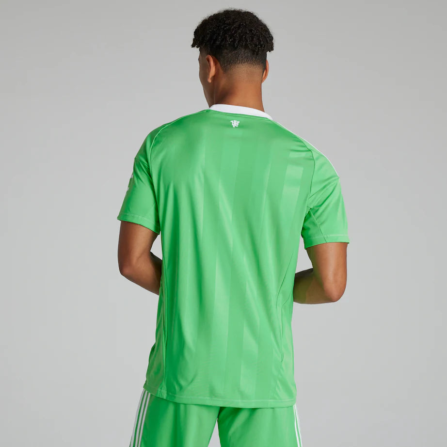 Manchester United 2025/26 Goalkeeper Jersey Shirt Kit # 3