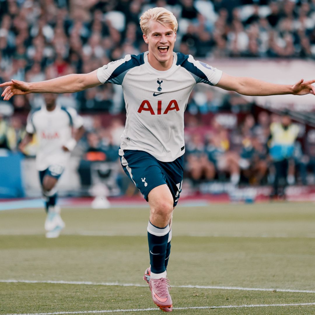 Tottenham Hotspur 2025/26 Player's Edition Home Jersey Shirt