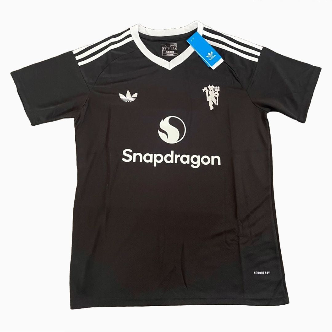 Man united goalkeeper kit online